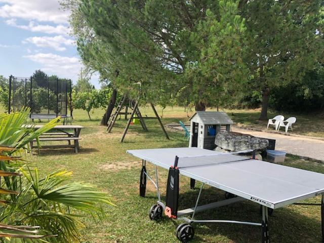 Chambre D'Hotes L'Altitude - Domaine La Rose Des Vents Castelnau-sur-lʼAuvignon Buitenkant foto